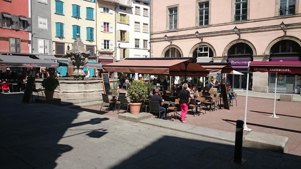 Espace Grenouillit Le Puy En Velay Zewnętrze zdjęcie